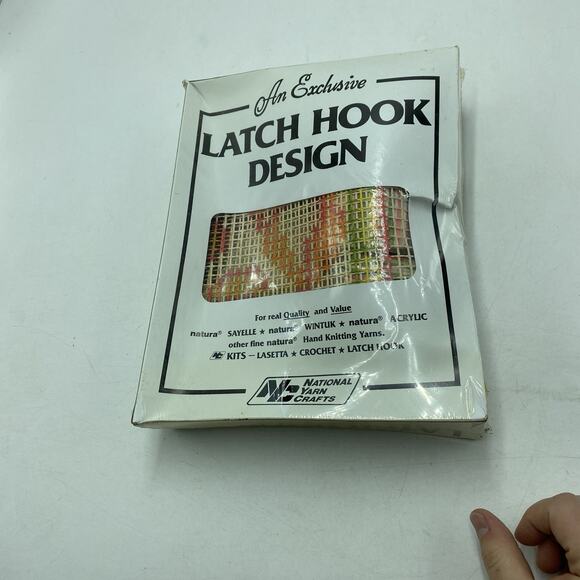 Latch Hook Kit National Yarn Crafts P468 Bow Bouquet Vintage DAMAGED BOX - Picture 5 of 7